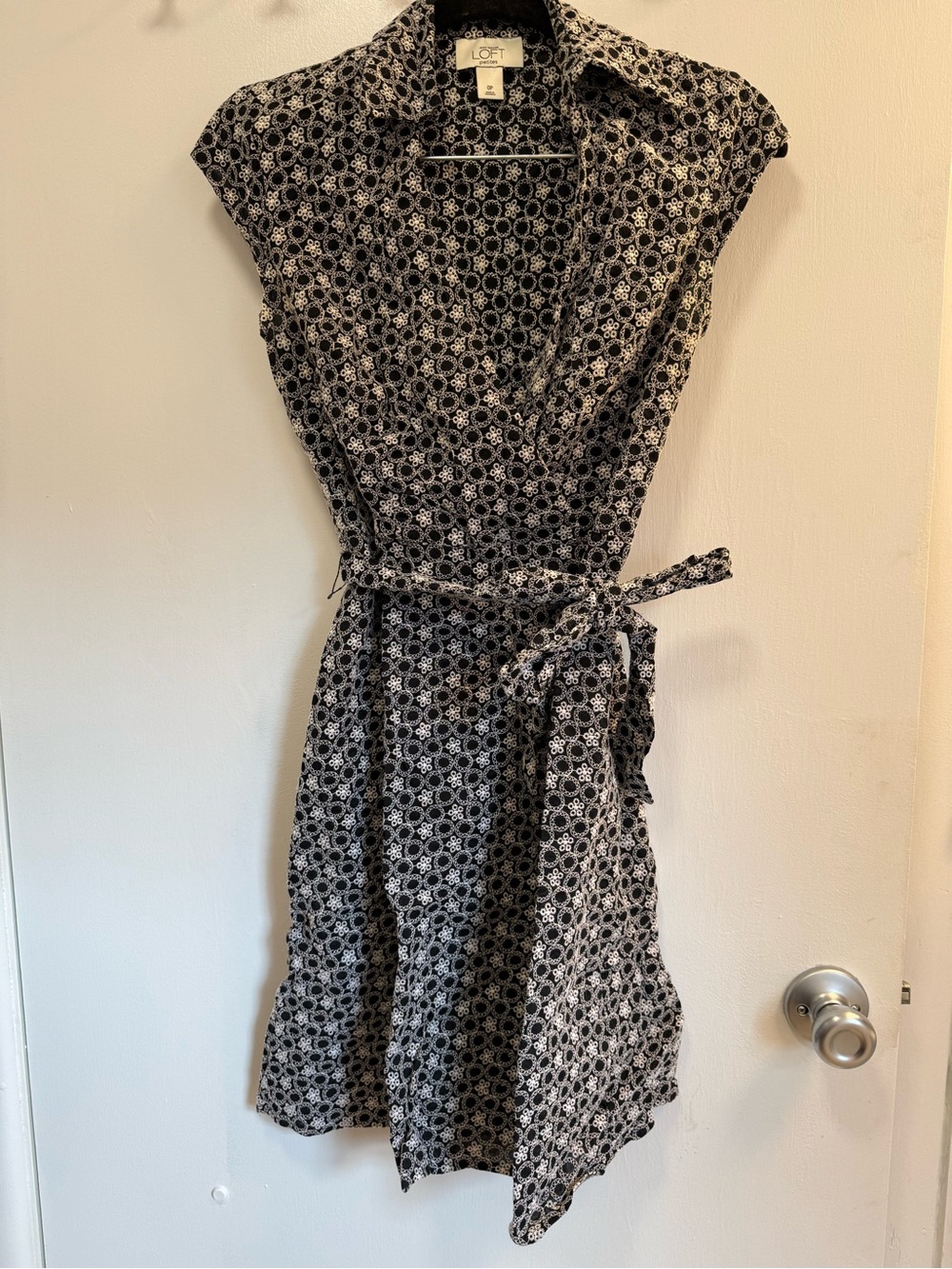 LOFT Petites Black & White Eyelet Wrap Dress — Size 0P